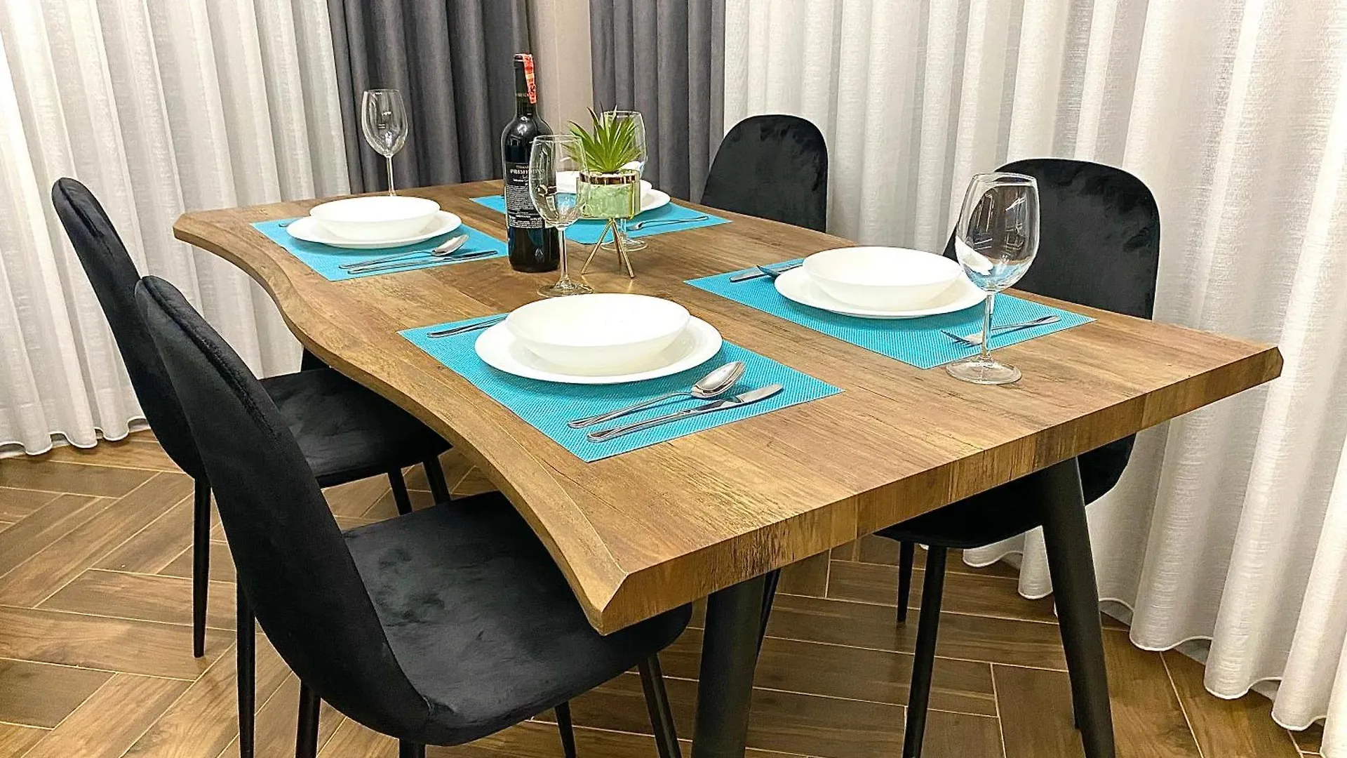 Eka Luxury Seaview Apartments Vlorë 0*,  Albania