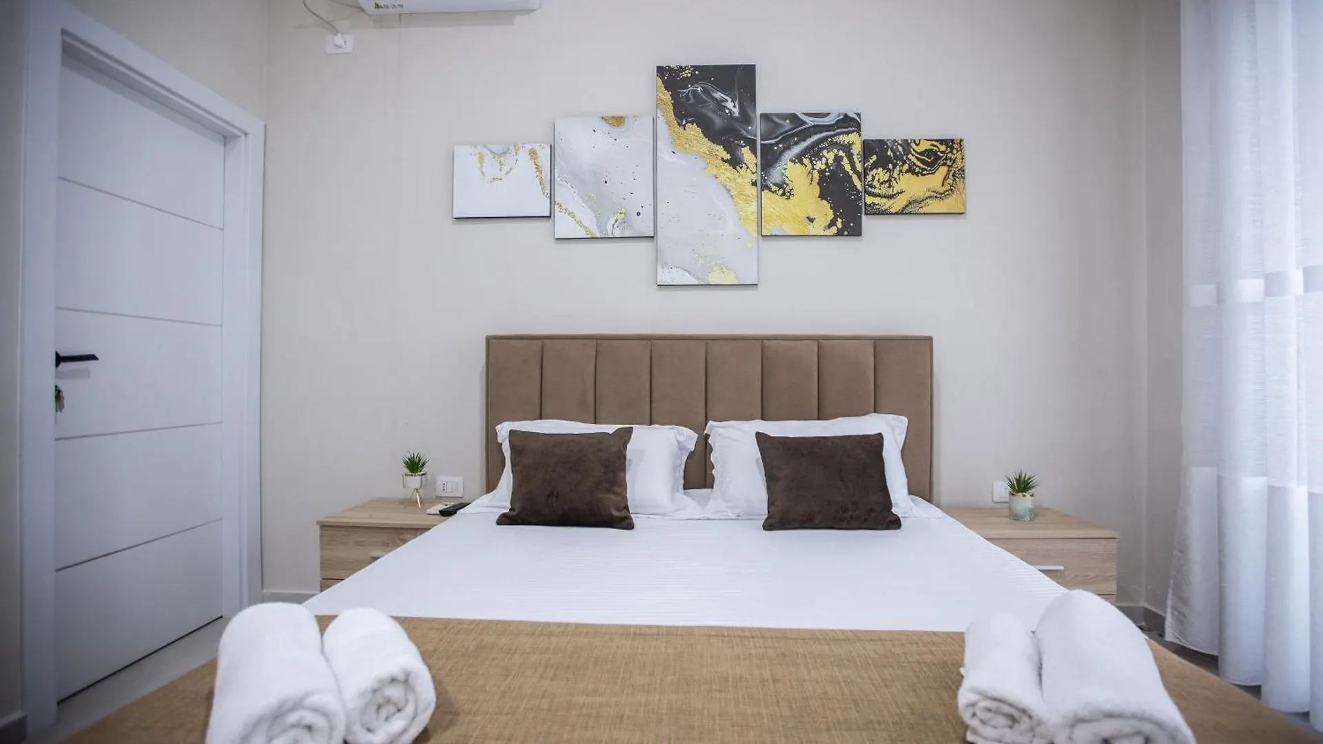 Eka Luxury Seaview Apartments Vlorë