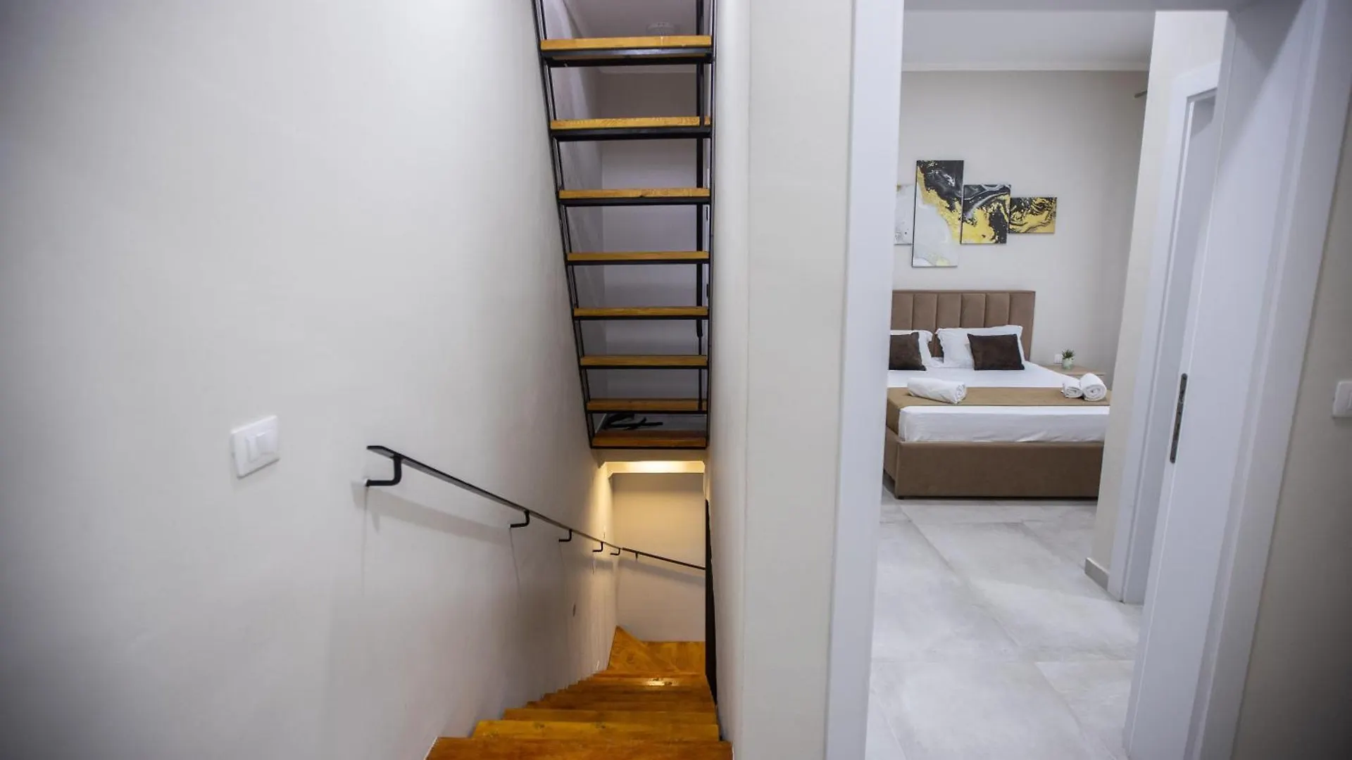 Eka Luxury Seaview Apartments Vlorë 0*,  Albania